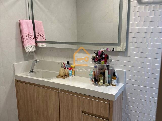 Apartamento para Venda em São José dos Campos - 3