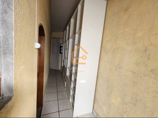 Casa para Venda em São José dos Campos - 3