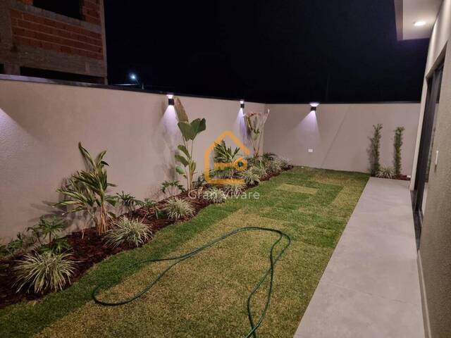 Sobrado para Venda em São José dos Campos - 4