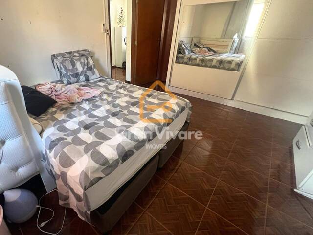 Sobrado para Venda em São José dos Campos - 5