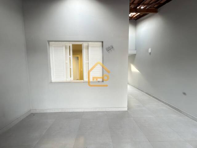Casa para Venda em Jacareí - 3