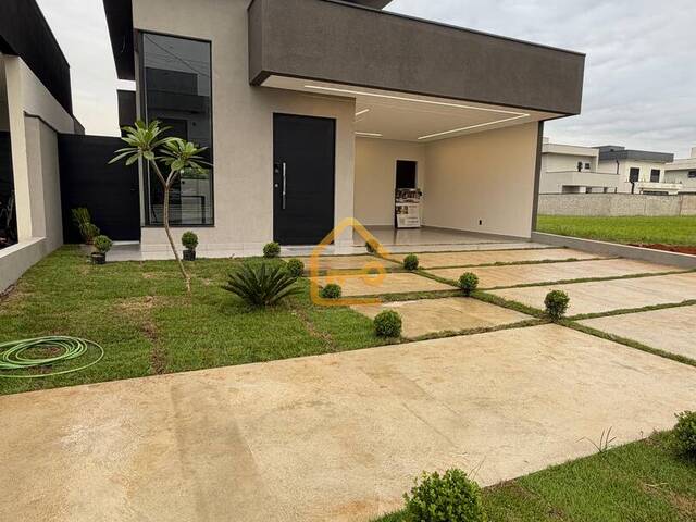 Casa em condomínio para Venda em São José dos Campos - 2