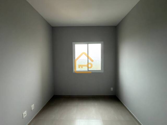 Apartamento para Venda em Jacareí - 4