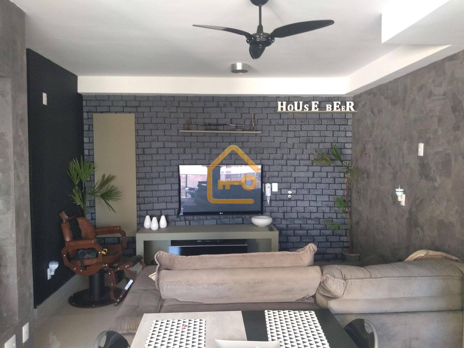 Apartamento mobiliado 2 dormitórios (1 suíte), 2 vagas,Edif. Moriah, SJC