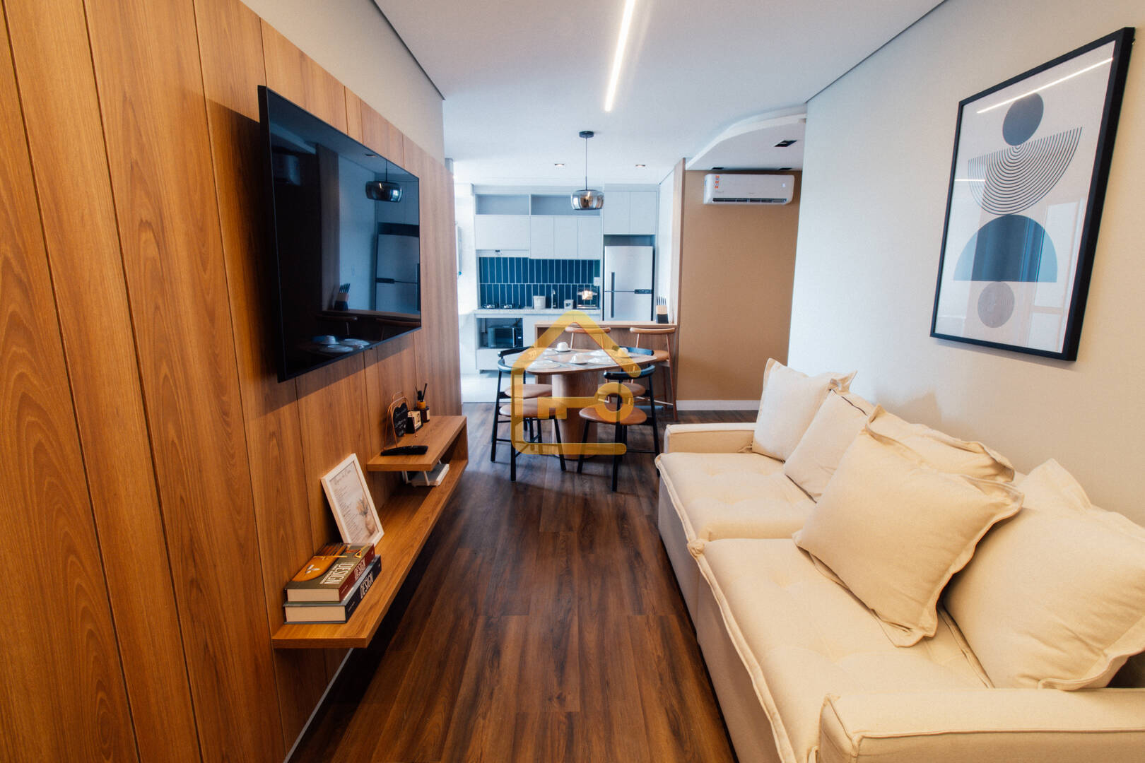 Apartamento á venda no Jardins do Paratehy com 2 dormitórios e suíte